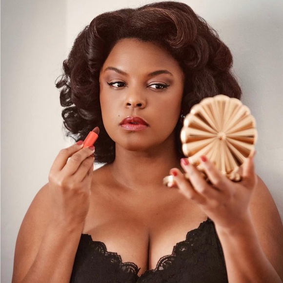 Meet your Posher, Jenny - Picture 1 of 10